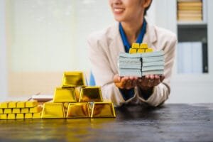 is investing in gold profitable